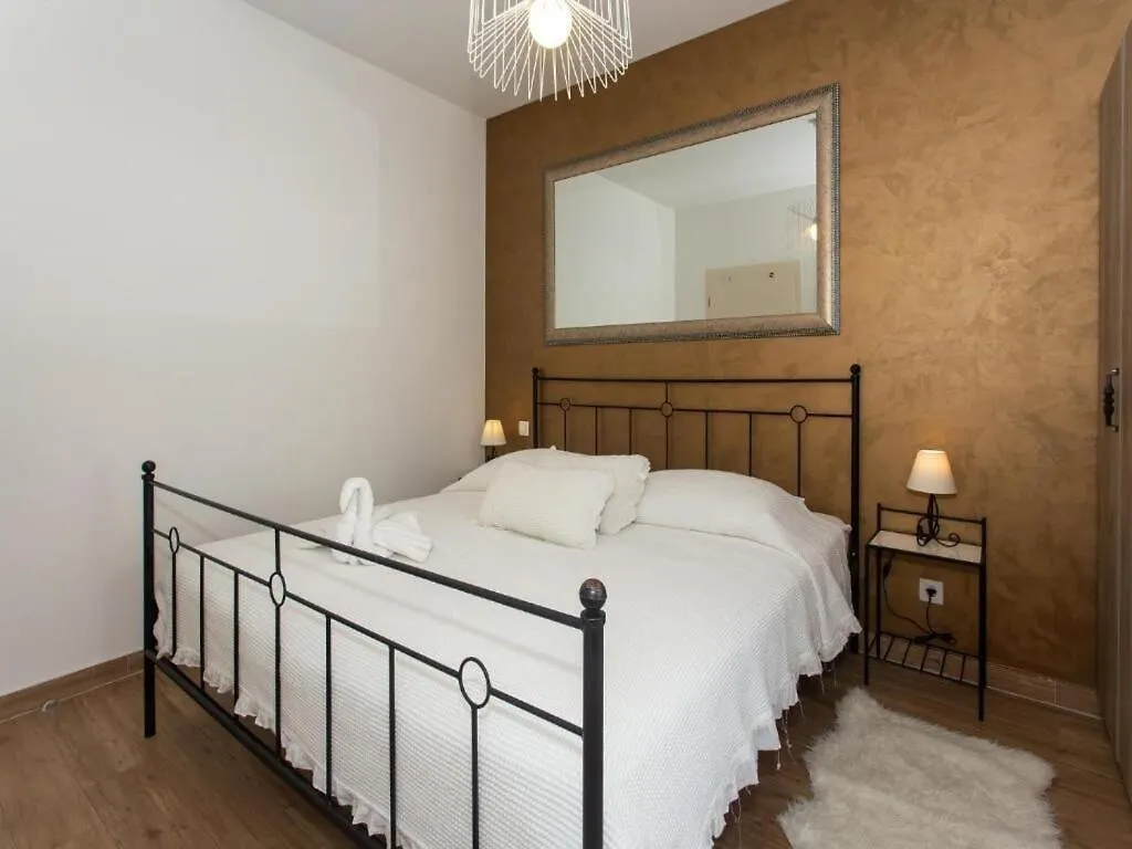 Apartment Slavena Trogir Croatia